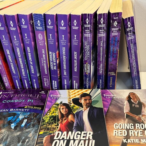 Lot of 22 "Harlequin Intrigue" Paperback Novels - Good condition! - Picture 3 of 7